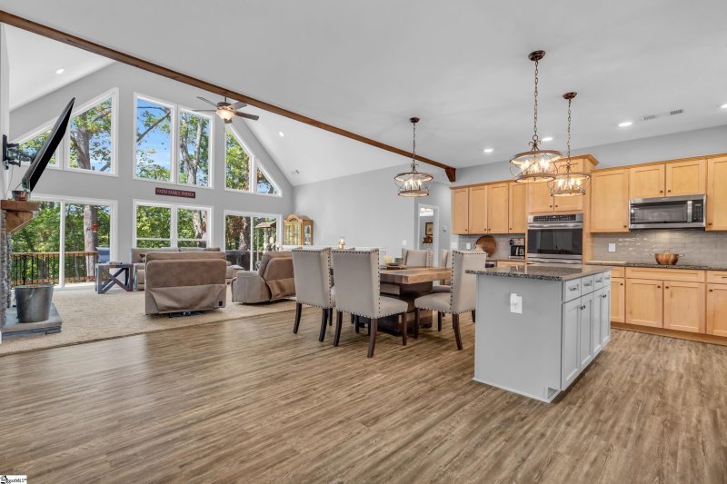 Property image 3 of 114 Topsail Drive in Topsail Bay, Anderson, SC 29625