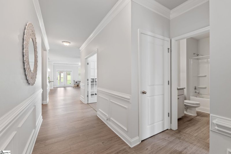 Property image 2 of 704 Ridgeville Crossing Drive in Ridgeville Crossing, Inman, SC 29349