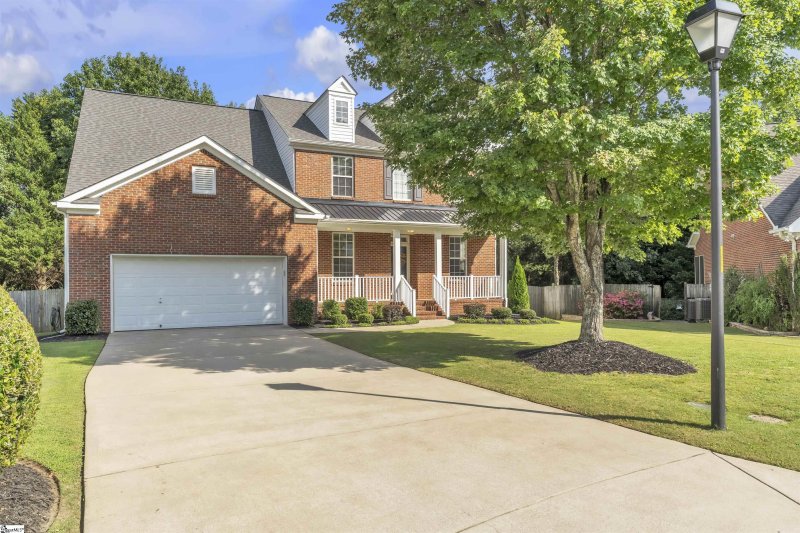 Property image 2 of 205 Tamora Court in Autumn Trace, Simpsonville, SC 29681