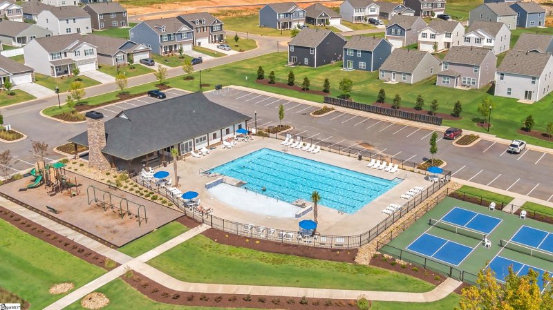 Property image 4 of 114 Mosby Drive in Durbin Meadows, Fountain Inn, SC 29644