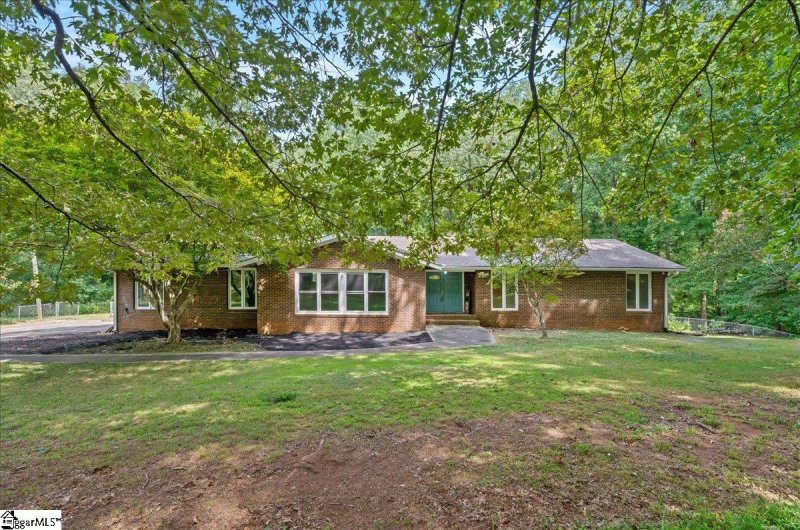 Georgetown, Easley Community