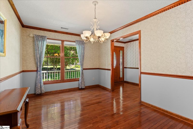 Property image 5 at 105 Lombardy Court, Simpsonville, SC 29681