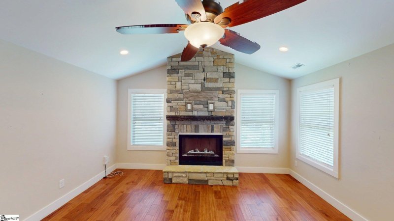 Property image 4 of 330 Saddlers Run in Saddlers Walk, Chesnee, SC 29323