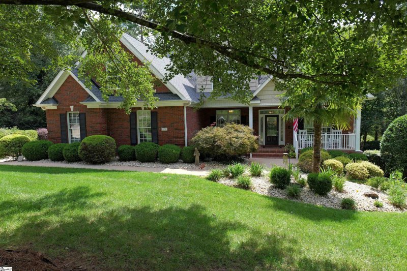 Property image 3 at 272 Antrim Avenue, Moore, SC 29369