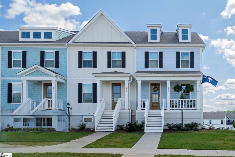 Property image 2 of 224 Lewes Avenue in The Settlement, Simpsonville, SC 29681