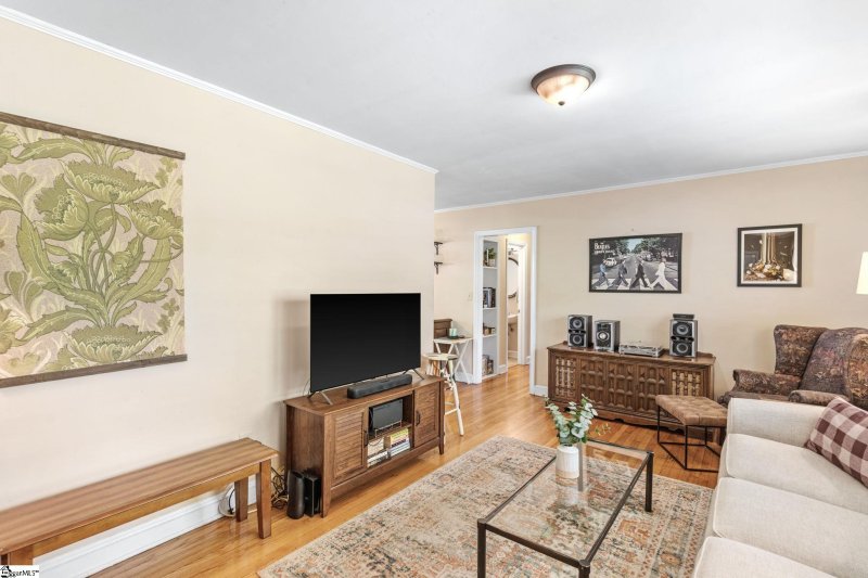 Property image 5 of 15 Plymouth Avenue in Fair Heights, Greenville, SC 29607