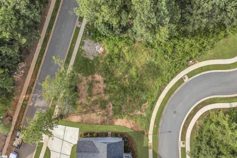 Property image 5 of 15 Porcher Circle in Cottages at Chanticleer, Greenville, SC 29605