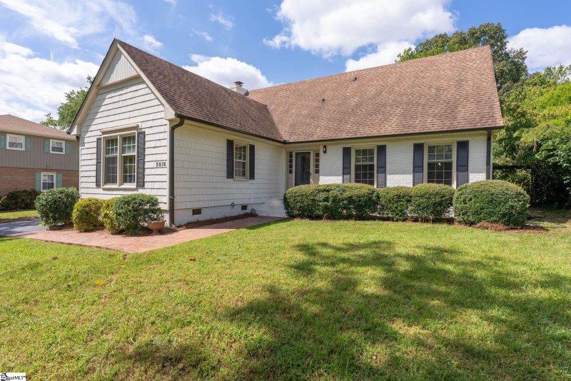 5016 Bridle Path Lane