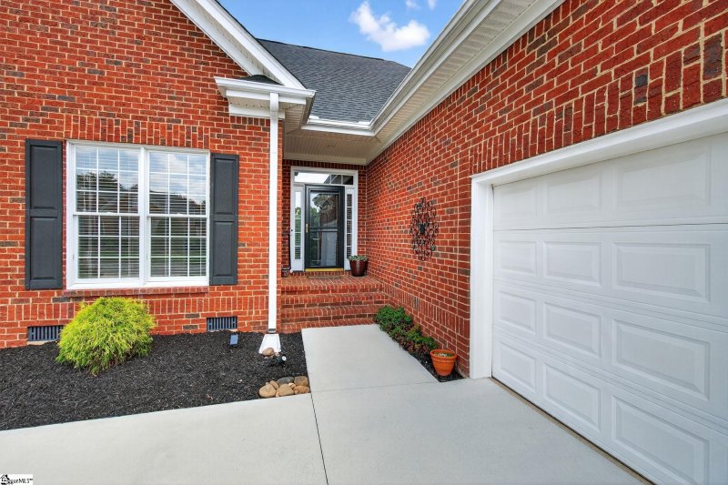 Property image 3 at 4 Audrey Lane, Greenville, SC 29615