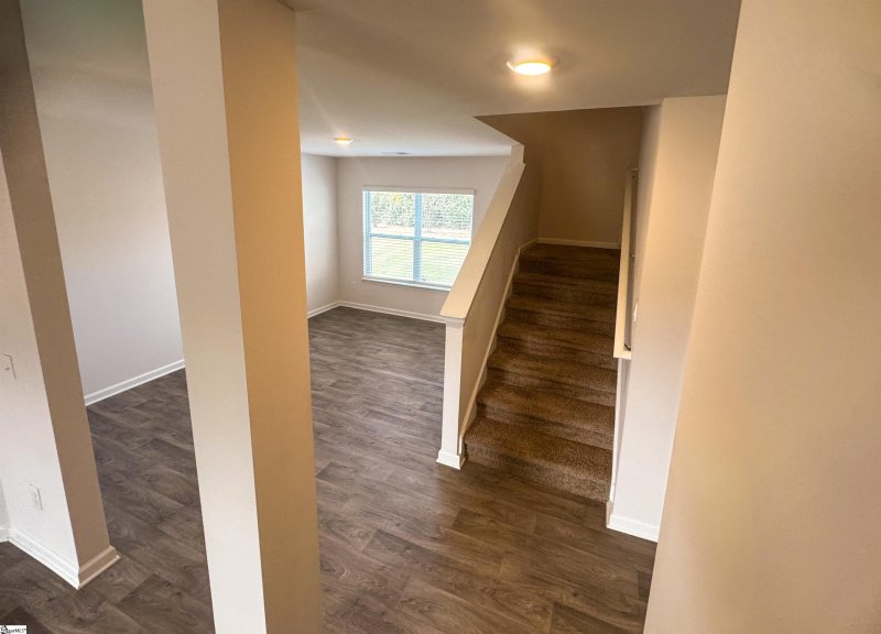 Property image 4 of 403 Sweetgrass Lane in Cambridge Walk, Piedmont, SC 29673