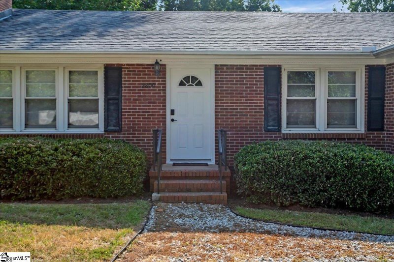 Property image 2 at 2800 Edwards Road, Taylors, SC 29687