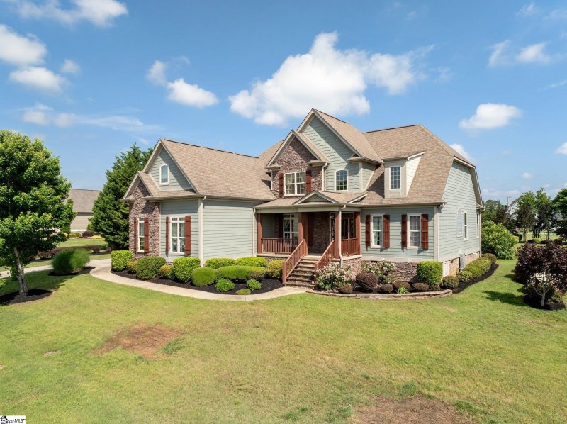 Property image 3 of 6 Niagara Place in Clear Springs, Simpsonville, SC 29681