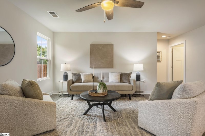 Property image 3 of 504 Harwood Court in Annandale Estates, Greenville, SC 29617