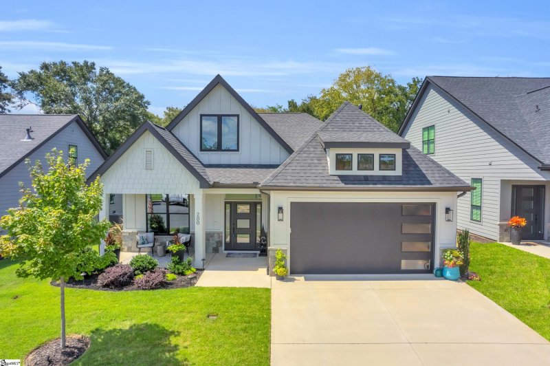 Property image 2 at 200 Waterville Way, Simpsonville, SC 29681