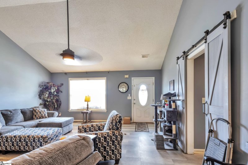 Property image 4 of 325 Marble Lane in Hanging Rock, Boiling Springs, SC 29316