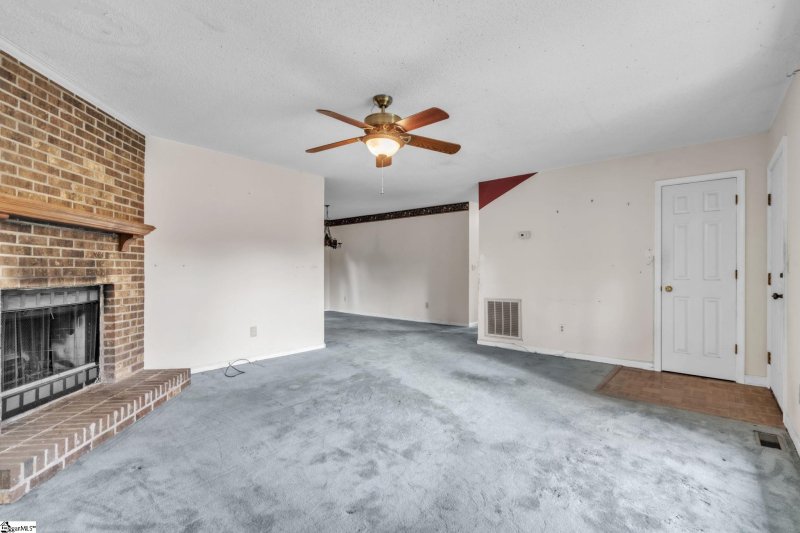 Property image 5 at 121 Apollo Avenue, Greer, SC 29651