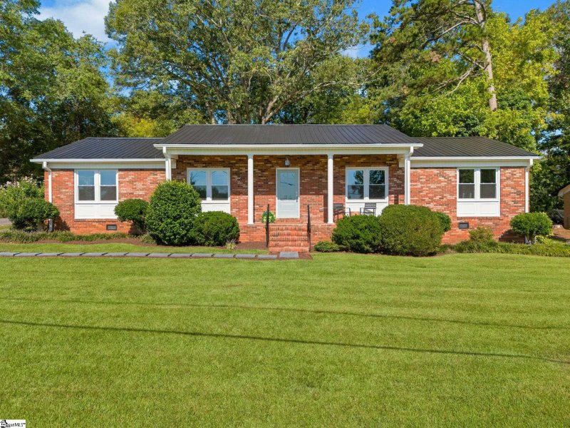 128 Saint James Drive