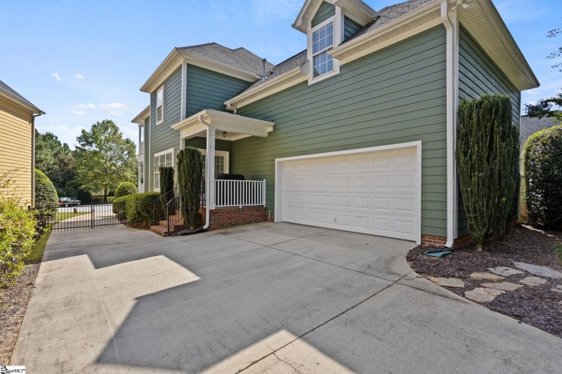 Property image 2 at 405 Iron Bridge Way, Simpsonville, SC 29681