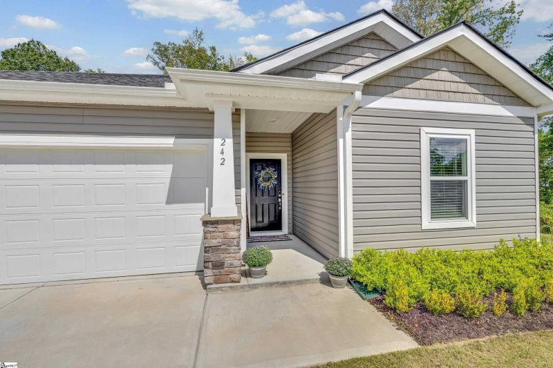 Property image 2 of 242 Addysons Way in Brighton Meadows, Fountain Inn, SC 29644