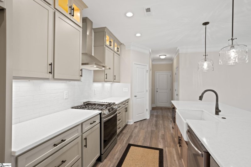 Property image 3 at 300 Ridgebury Place, Greenville, SC 29607