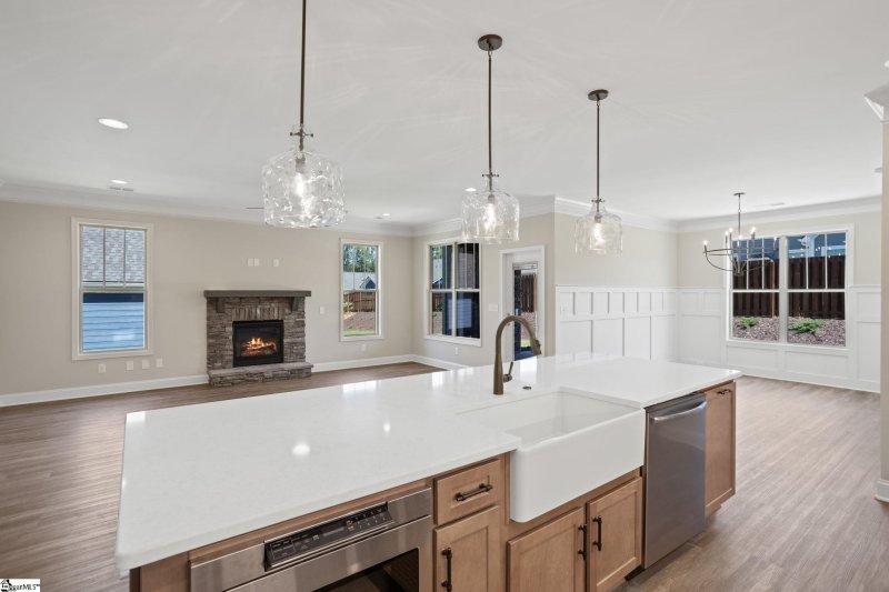 Property image 4 at 300 Ridgebury Place, Greenville, SC 29607