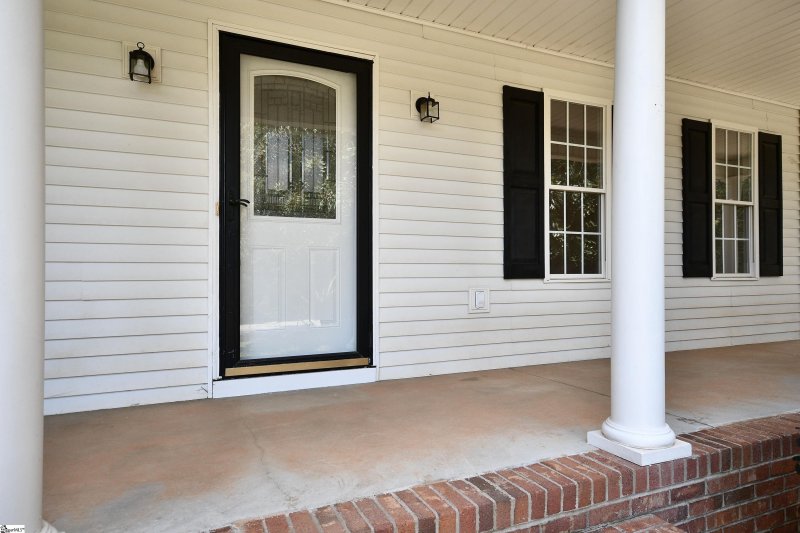 Property image 4 of 102 Tripp Street in Parkview, Williamston, SC 29697