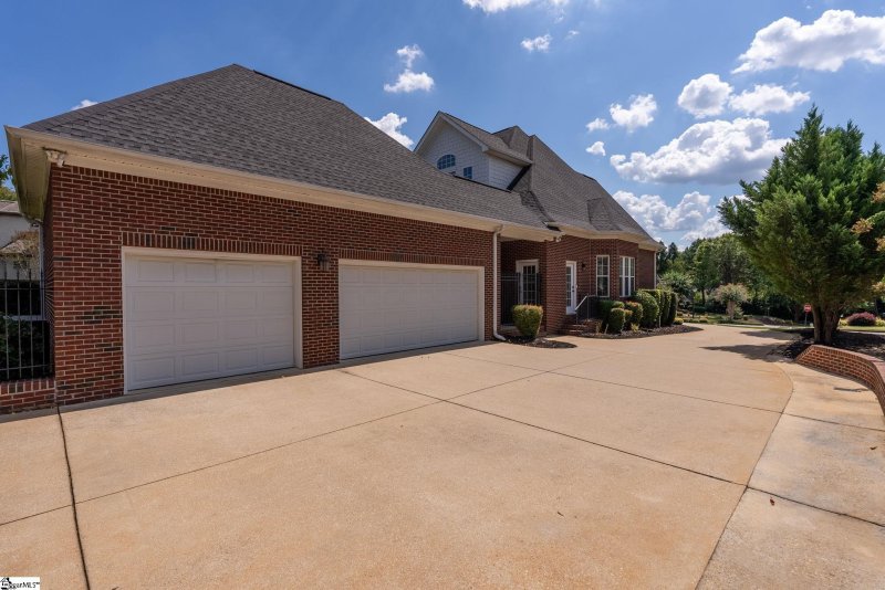 Property image 5 at 101 Norman Place, Greenville, SC 29615