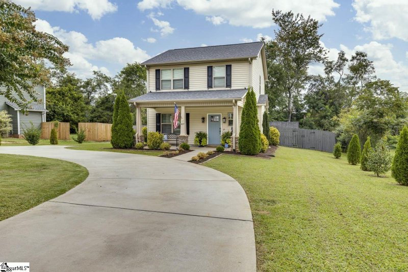 Property image 4 at 417 Laurel Tree Lane, Simpsonville, SC 29681