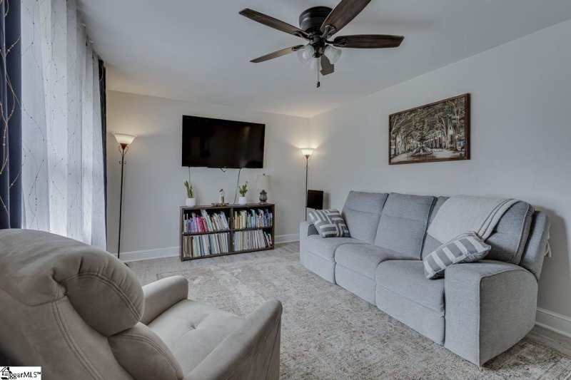 Property image 2 of 108 Jasper Drive in Augusta Acres, Greenville, SC 29605