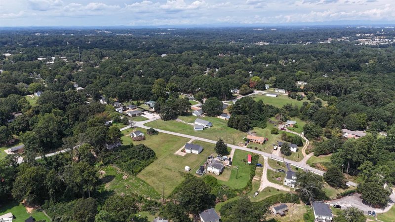 Property image 4 of 108 Jasper Drive in Augusta Acres, Greenville, SC 29605
