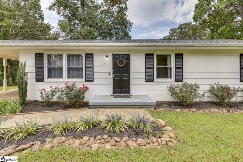 Property image 5 of 108 Jasper Drive in Augusta Acres, Greenville, SC 29605