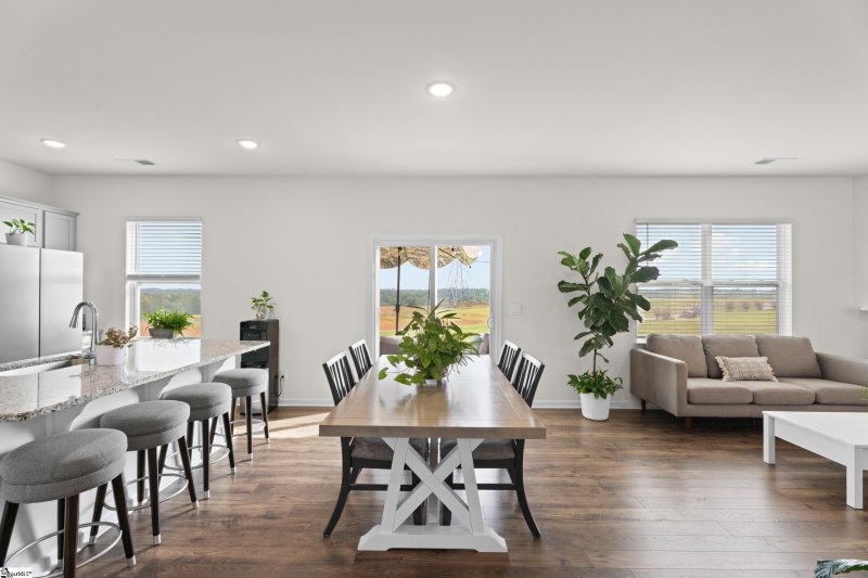 Property image 3 of 220 Emerald Creek Avenue in Brookside Farms, Greer, SC 29651