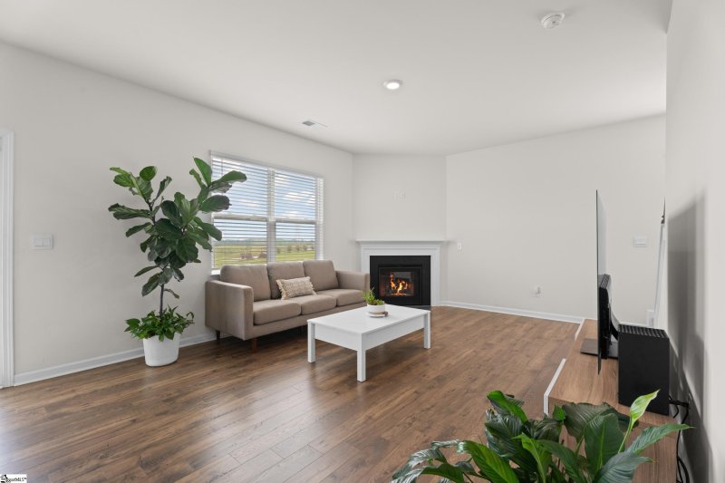 Property image 5 of 220 Emerald Creek Avenue in Brookside Farms, Greer, SC 29651