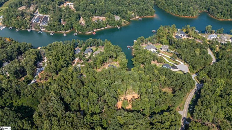 Property image 3 of 6004 Glassy Water Way in Peninsula Pointe North, West Union, SC 29696