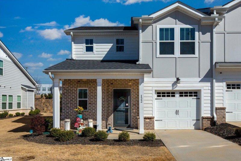 Property image 2 of 122 Bromes Way in The Village at Chapel Green, Greenville, SC 29607