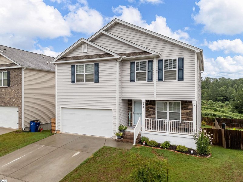 Property image 3 of 219 Millen Drive in Ellington, Woodruff, SC 29388