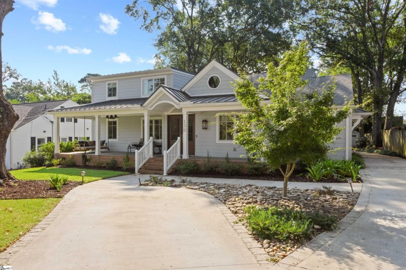 Property image 3 at 130 Mount Vista Avenue, Greenville, SC 29605