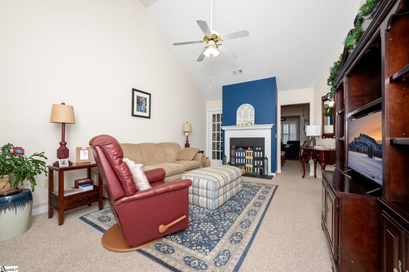 Property image 4 at 210 Boothbay Court, Simpsonville, SC 29681