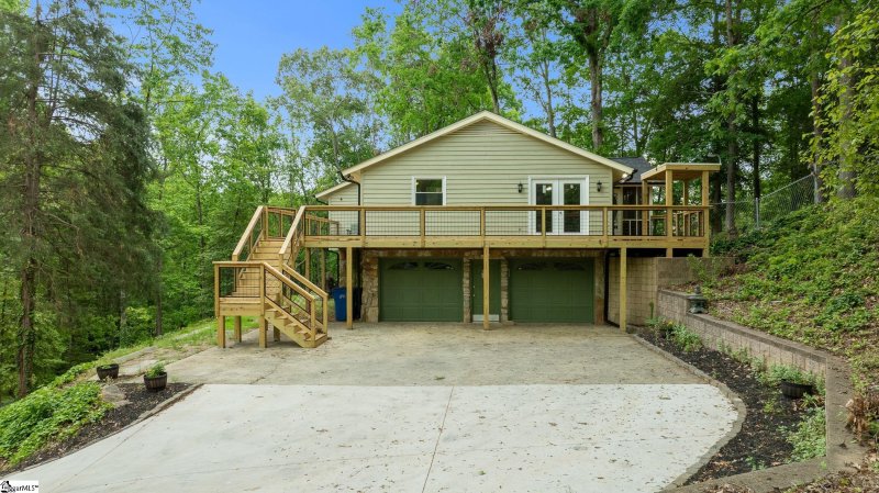 Property image 3 of 328 Eastcliffe Way in Westcliffe, Greenville, SC 29611