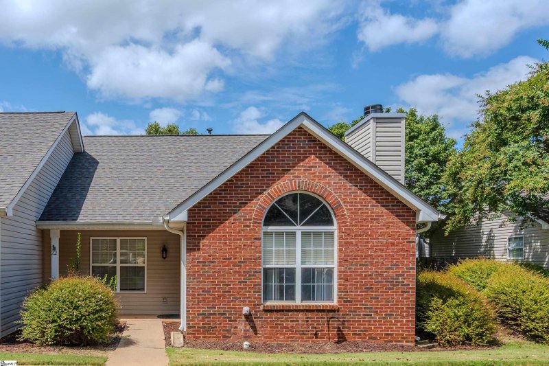 Riverside Townes, Greer Community