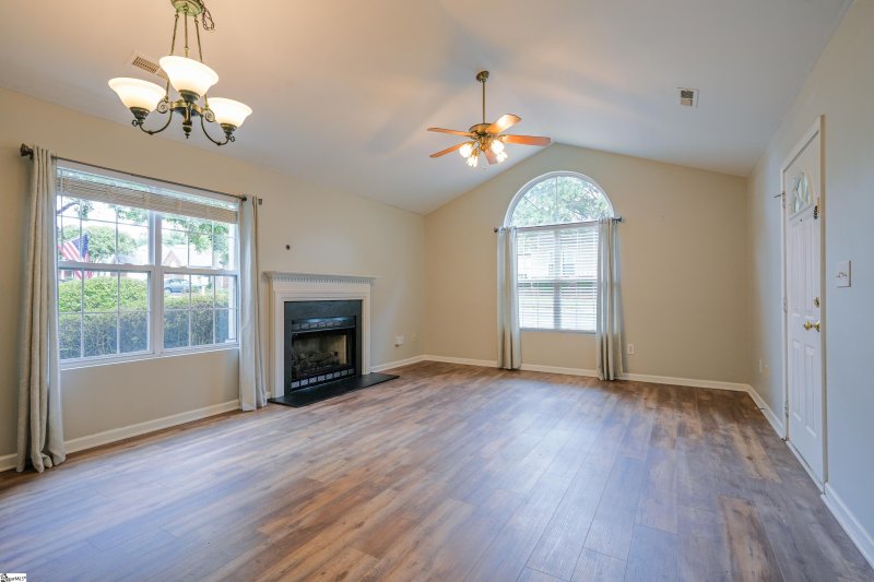 Property image 5 of 22 Enoree View Drive in Riverside Townes, Greer, SC 29650