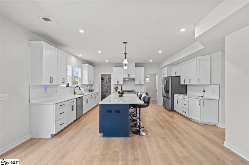Property image 2 of 2102 Bluet Drive in Emory Park, Woodruff, SC 29388