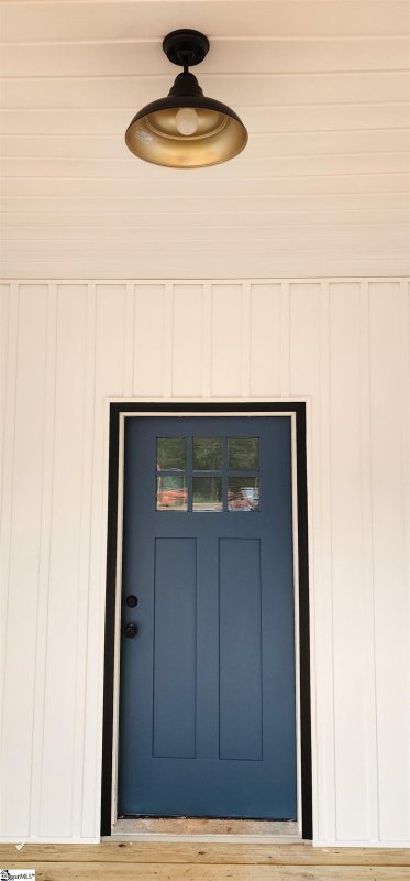 Property image 2 of 147 Highland Hills Drive in Highland Hills, Campobello, SC 29322