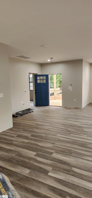 Property image 4 of 147 Highland Hills Drive in Highland Hills, Campobello, SC 29322