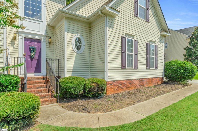 Property image 2 of 416 Scarlet Oak Drive in Parks Grove, Fountain Inn, SC 29644