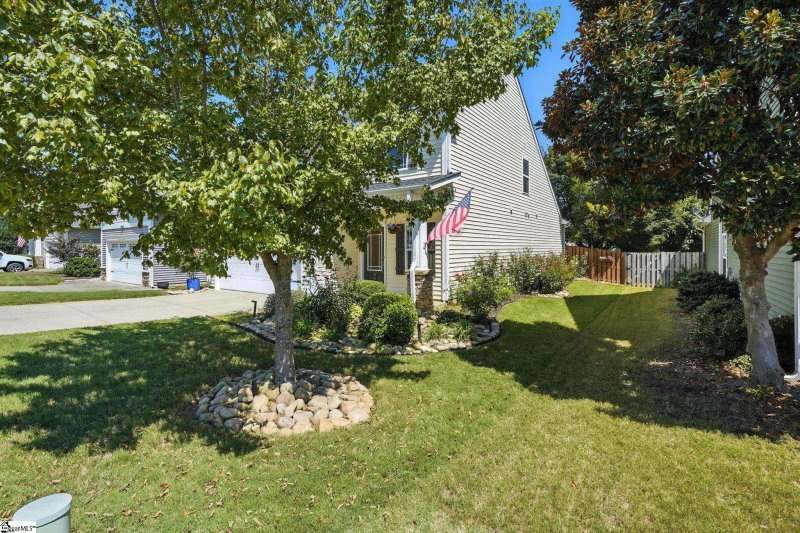 Property image 4 of 442 Listrac Drive in Bordeaux, Moore, SC 29369