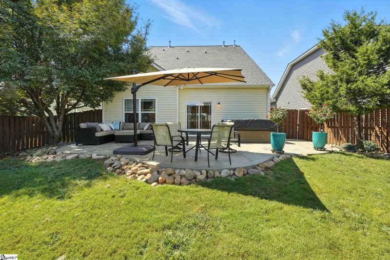 Property image 5 of 442 Listrac Drive in Bordeaux, Moore, SC 29369