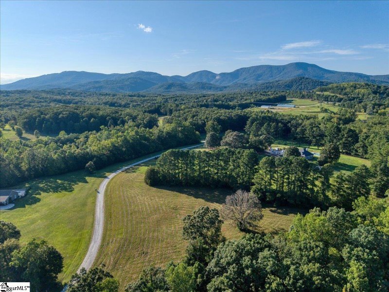 Property image 2 of 54 Stone Cottage Lane in Meadows of Campbell Creek, Landrum, SC 29356