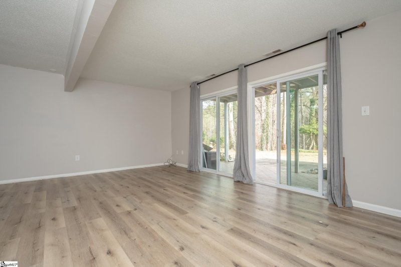 Property image 4 of 109 Royal Court in Harbor Town, Greenville, SC 29611