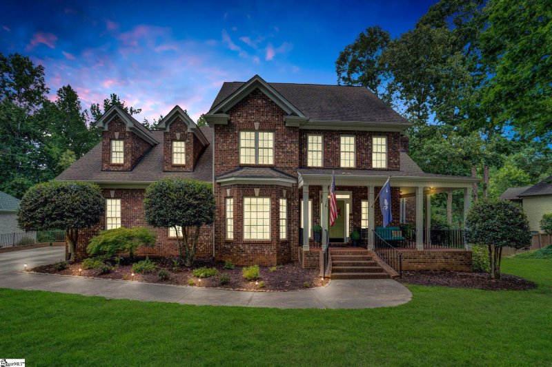 Property image 2 of 17 Legends Way in Sycamore Ridge, Simpsonville, SC 29681